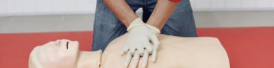 comment faire un massage cardiaque